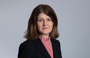 Profilbild av Catrin Nilsson Dammert, Senior HR Adviser på AGERA HR